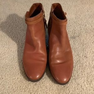 Ralph Lauren Damara Brown Leather Ankle Boots  - Size 8 EUC - Worn Once Polo Tan